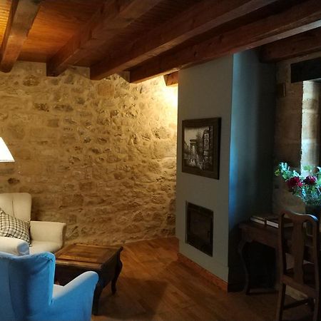 Posada Torre Palacio La Taxuela Villanueva la Lastra Luaran gambar