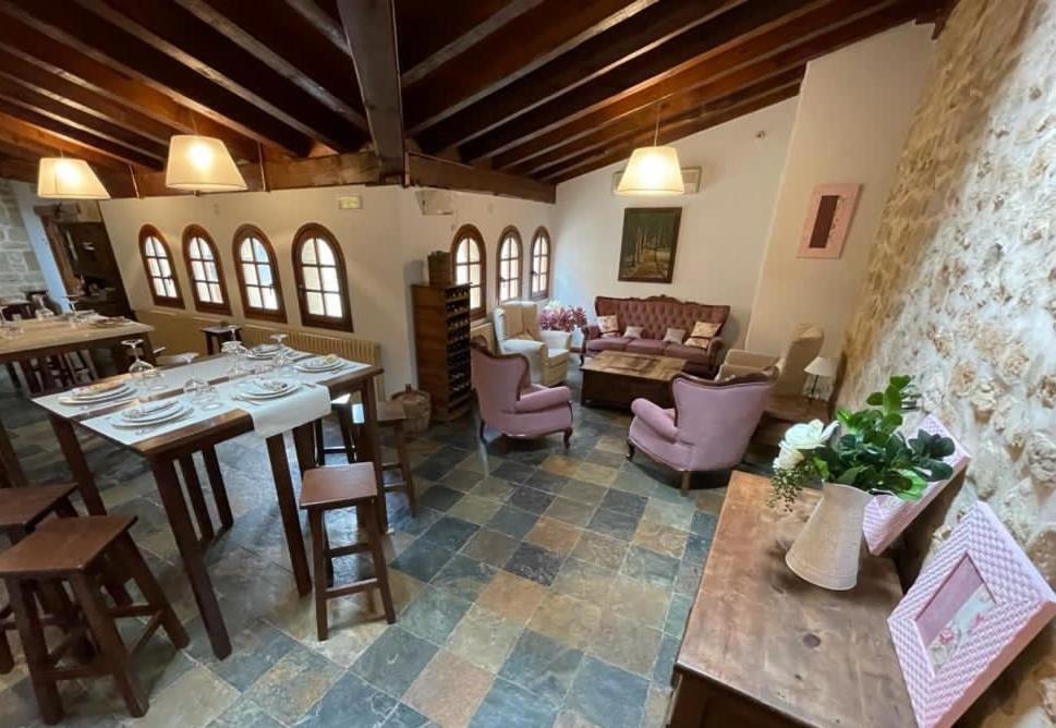Posada Torre Palacio La Taxuela Villanueva la Lastra Luaran gambar