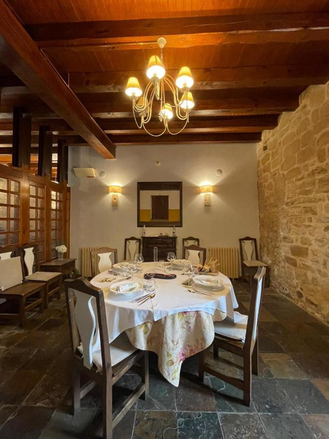 Posada Torre Palacio La Taxuela Villanueva la Lastra Luaran gambar
