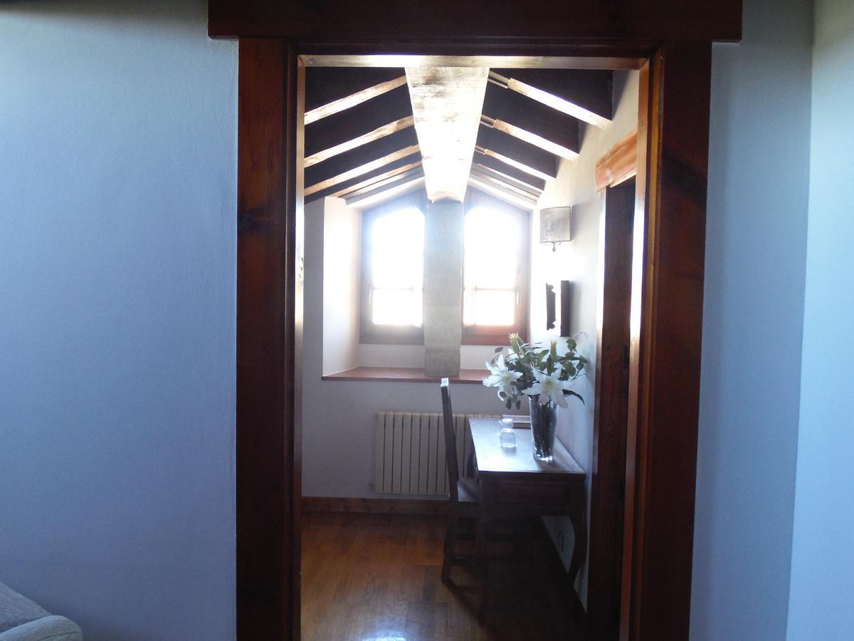 Posada Torre Palacio La Taxuela Villanueva la Lastra Luaran gambar