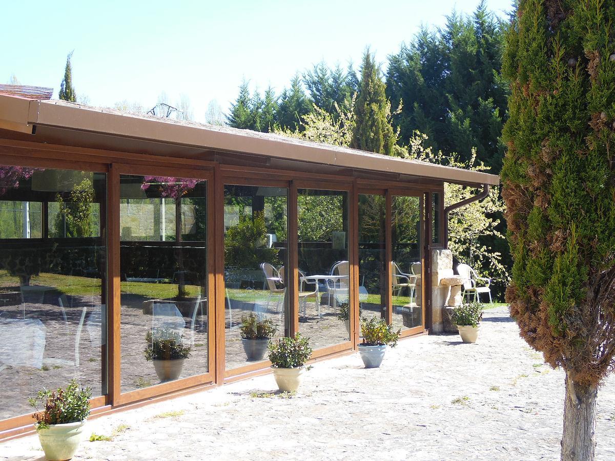 Posada Torre Palacio La Taxuela Villanueva la Lastra Luaran gambar